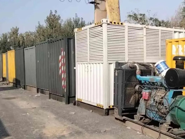 海晏200KW柴油发电机机组每小时油耗是多少？
