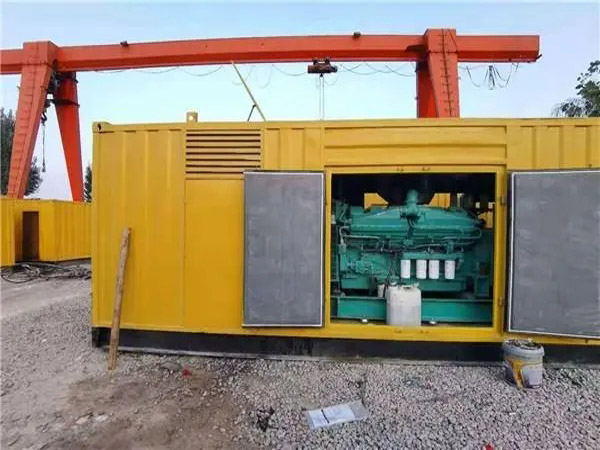海晏冬季低温环境下，500KW发电机组应该选择什么类型的启动电瓶？